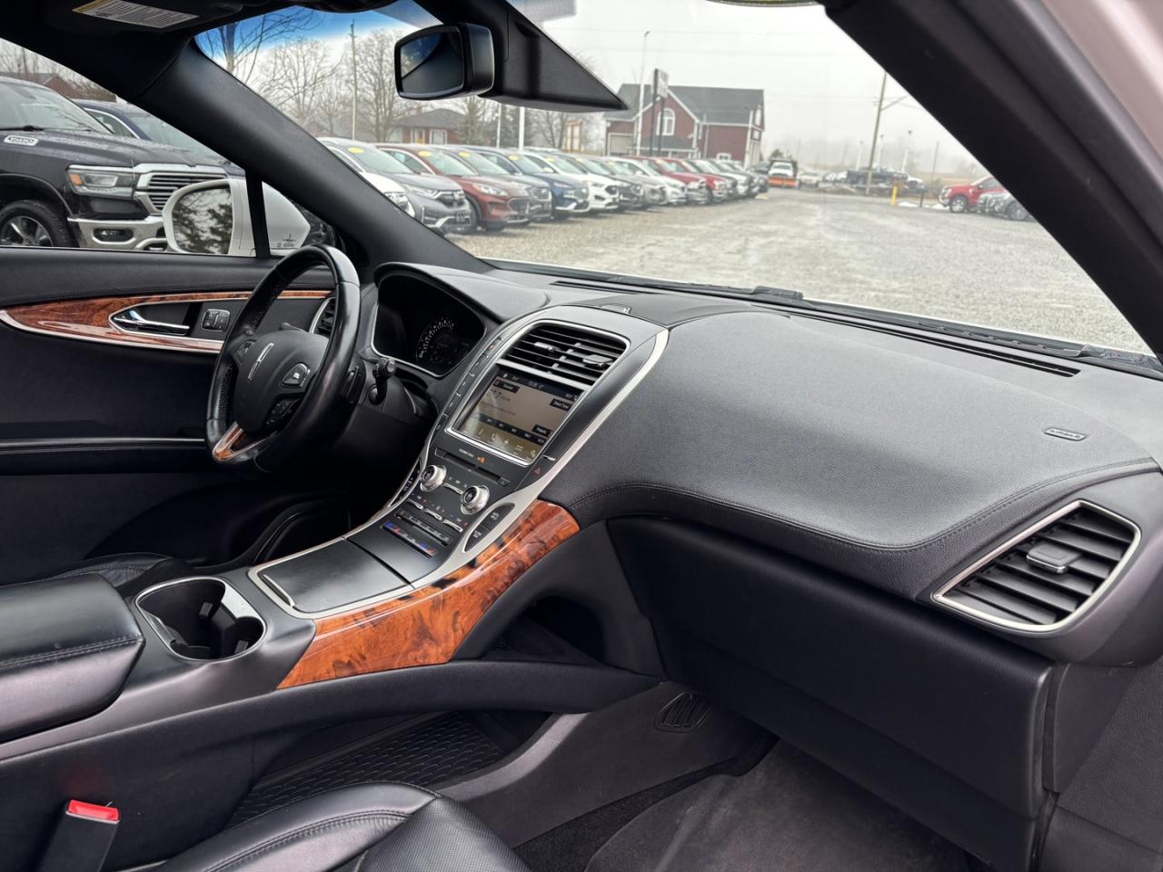 2017 Lincoln MKX RESERVE AWD Photo