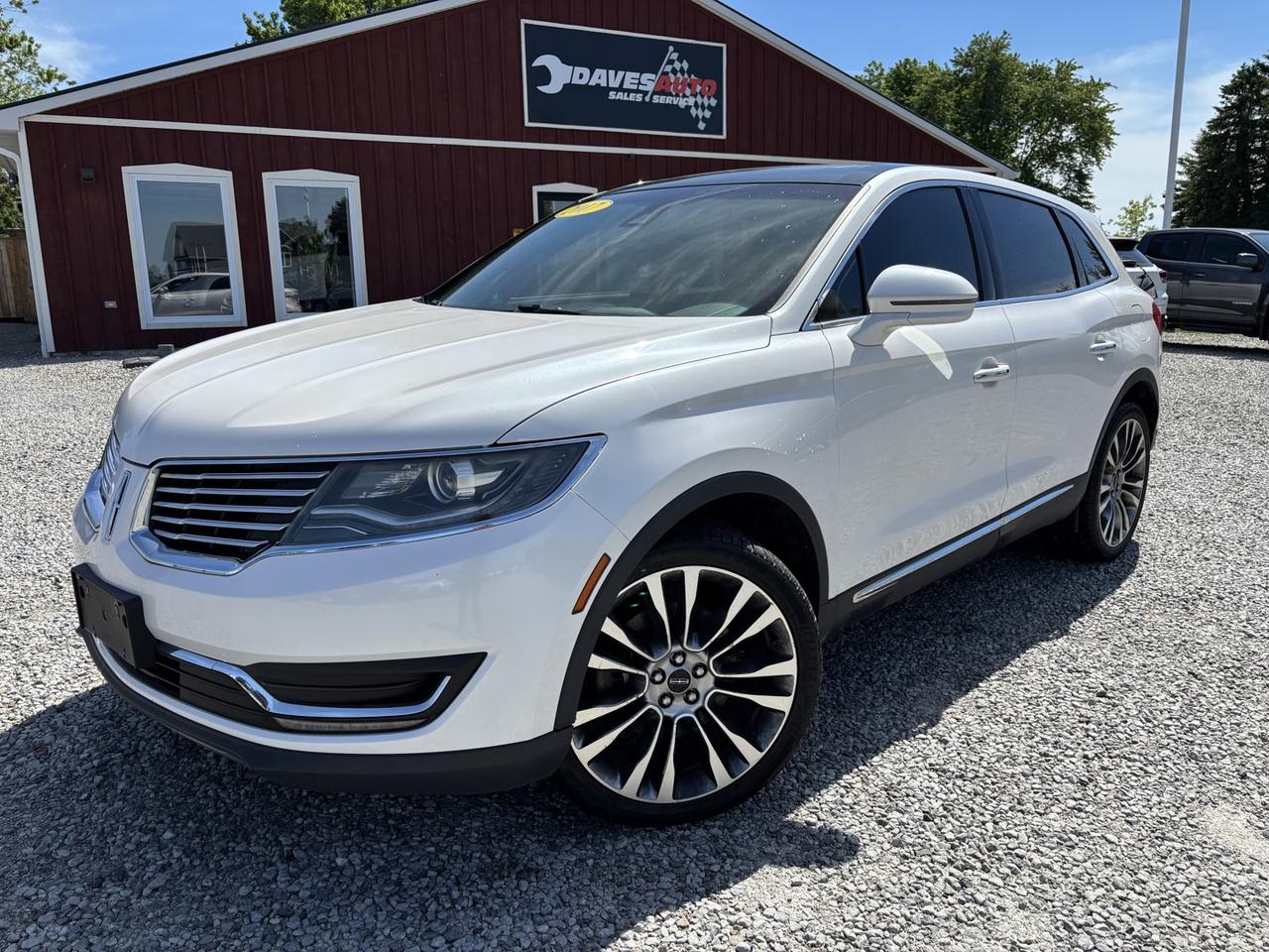 2017 Lincoln MKX Reserve AWD ~NO ACCIDENTS~LEATHER~PANO ROOF~ Photo