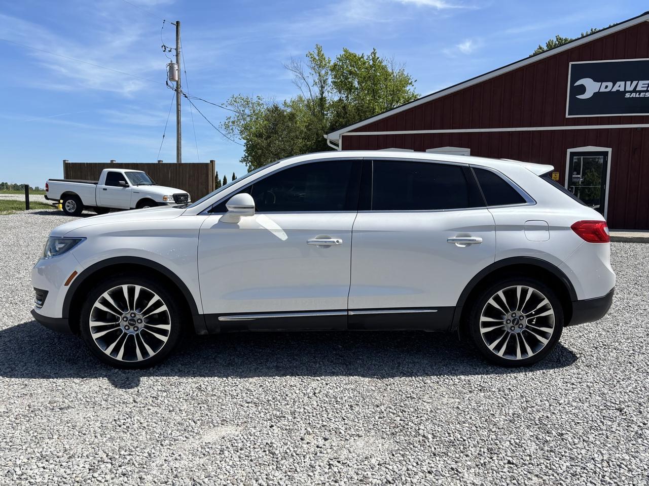 2017 Lincoln MKX Reserve AWD ~NO ACCIDENTS~LEATHER~PANO ROOF~ Photo