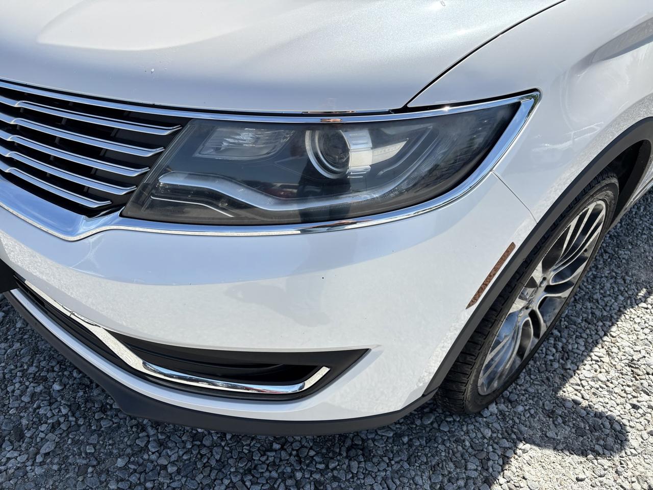 2017 Lincoln MKX Reserve AWD ~NO ACCIDENTS~LEATHER~PANO ROOF~ Photo