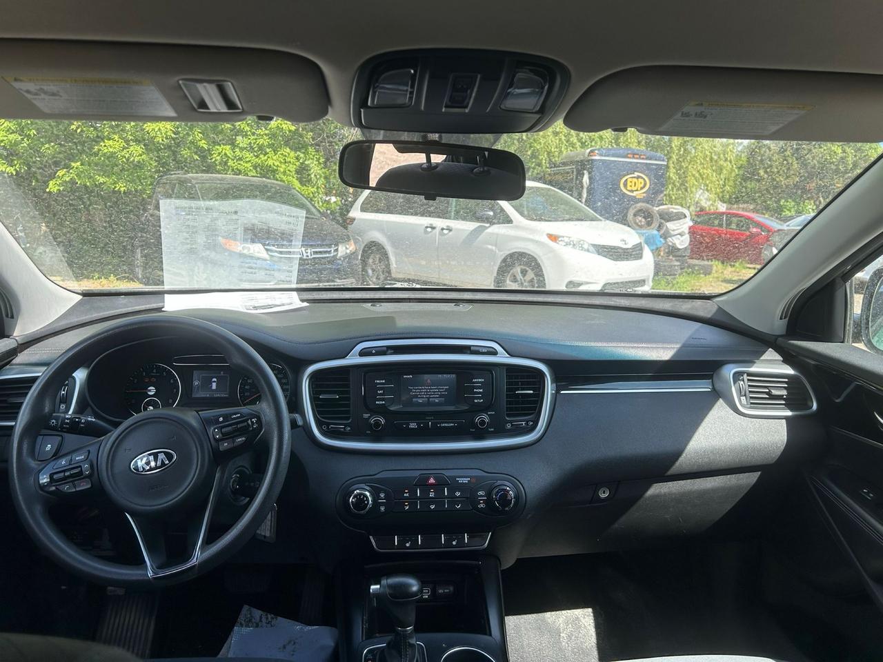 2018 Kia Sorento LX Photo