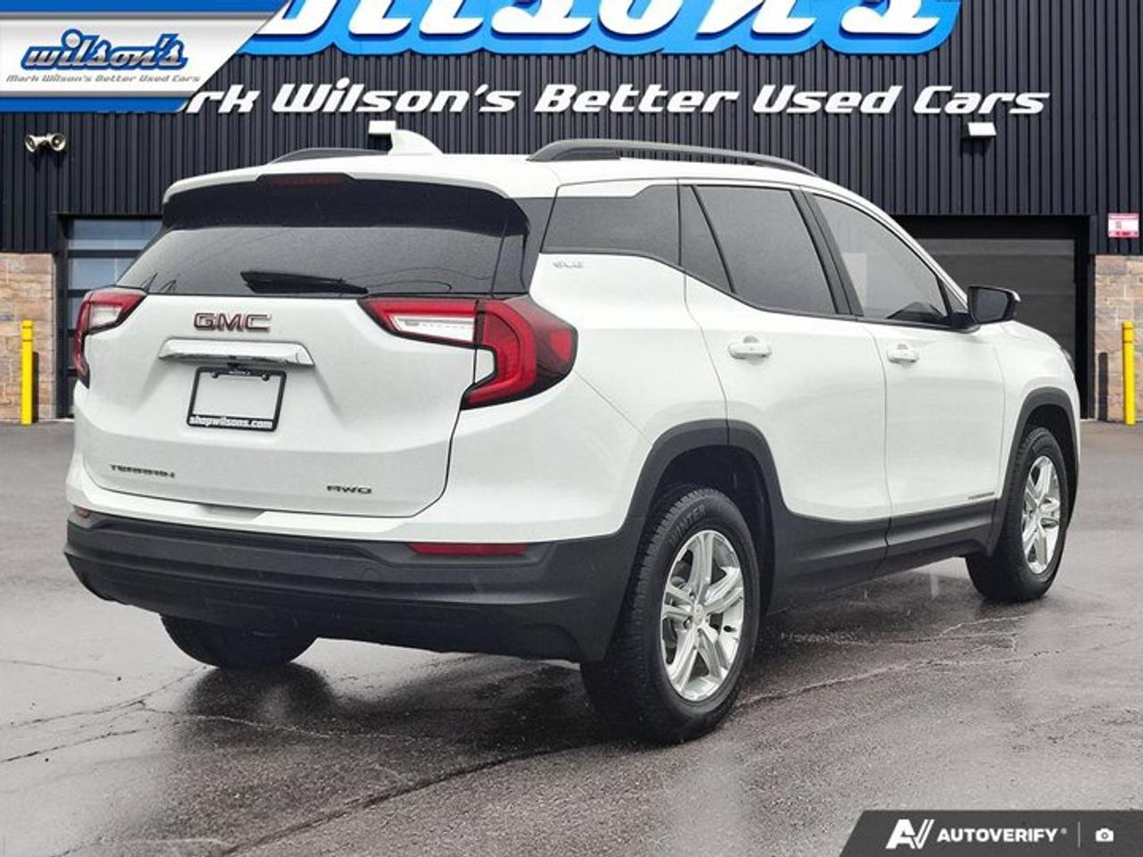 2022 GMC Terrain SLE AWD | Remote Start | Heated Seats | Carplay + Android Auto | Lane Keep Assist | and More ! Photo