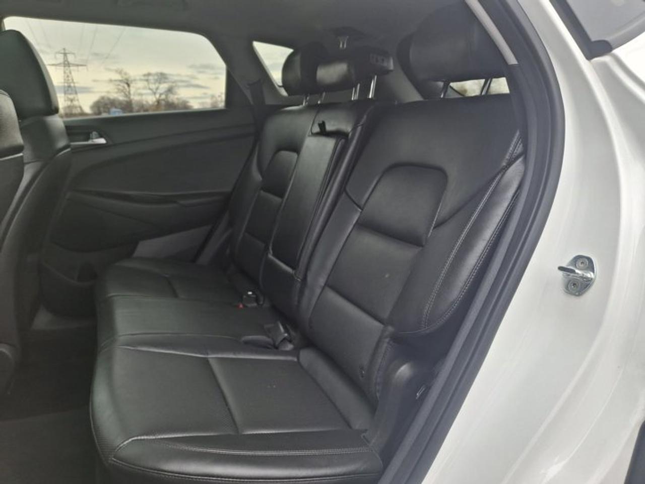 2021 Hyundai Tucson Urban |  Leather | Pano Roof | Heated Seats + Steering | Adaptive Cruise | RAYS Wheels | and More ! Photo