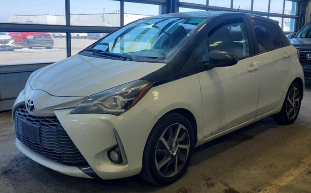 2019 Toyota Yaris Hatchback SE Hatchback | Heated Seats | Bluetooth | Rear Camera | Two Tone Paint | Alloy Wheels | and More ! Photo0