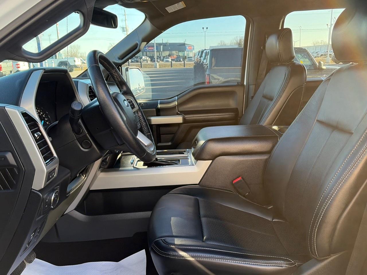2019 Ford F-150 Lariat 4WD SuperCrew 5.5' Box Photo