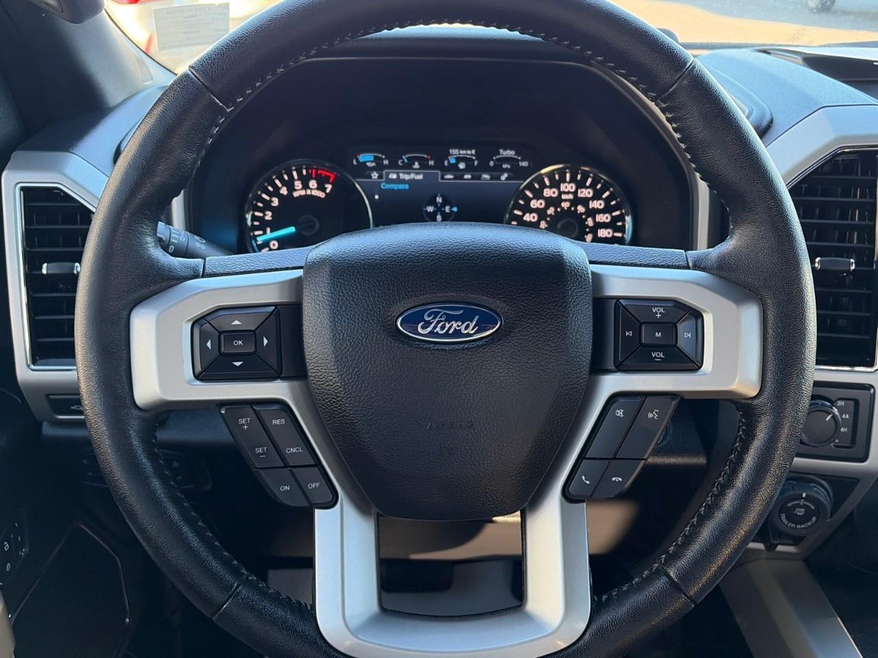 2019 Ford F-150 Lariat 4WD SuperCrew 5.5' Box Photo