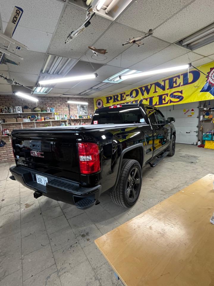 2018 GMC Sierra 1500 4WD DOUBLE CAB 143.5" Photo