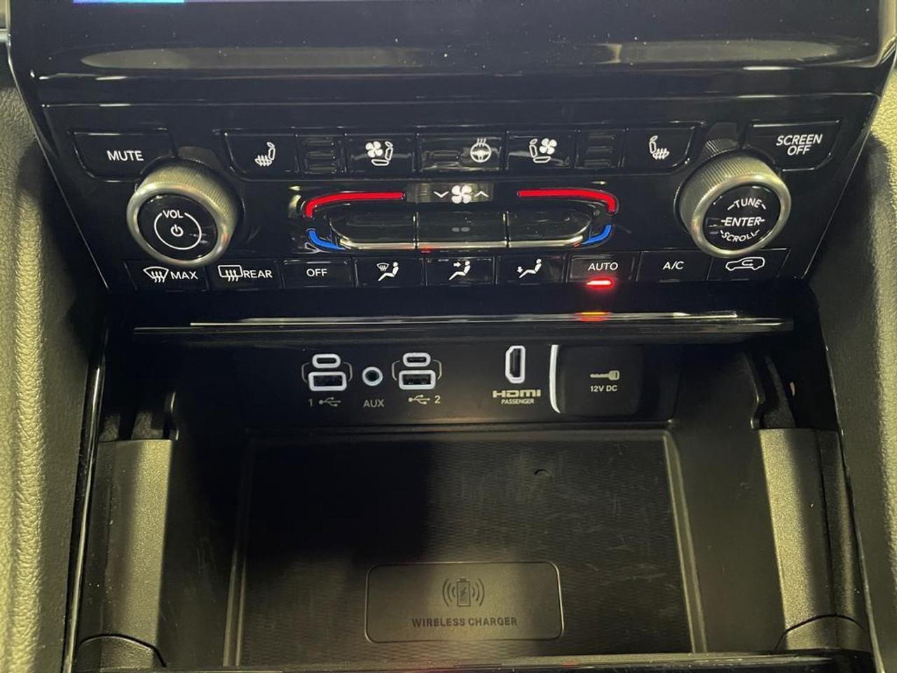 13705535