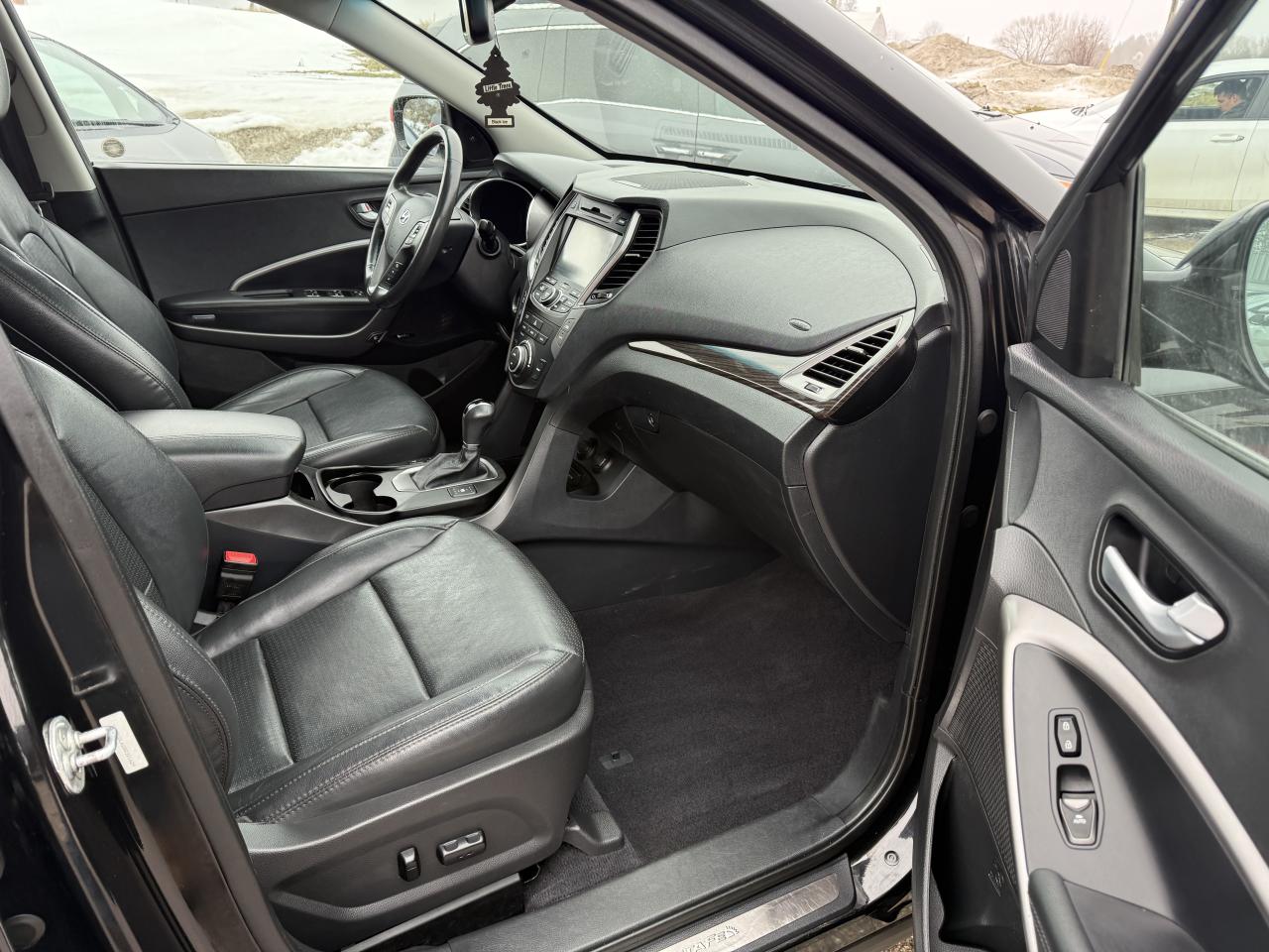 2016 Hyundai Santa Fe Sport Limited Photo