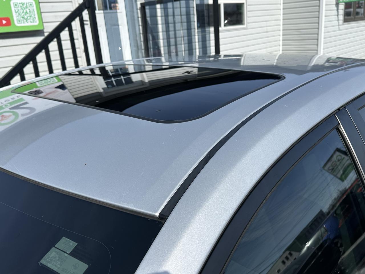 2015 Toyota Corolla LE Photo