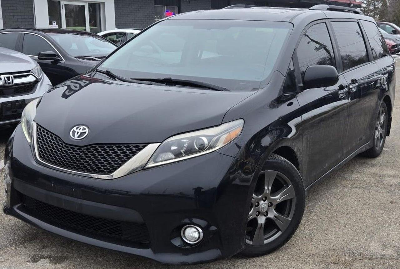 Used 2017 Toyota Sienna SE / NO ACCIDENTS /LEATHER / ROOF/ PWR DOORS / NAV for sale in Cambridge, ON