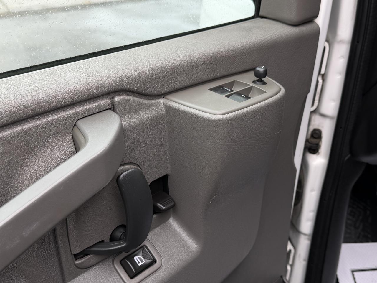 2019 GMC Savana Cargo Van 2500 135” Shelves|BACKUP CMRA Photo