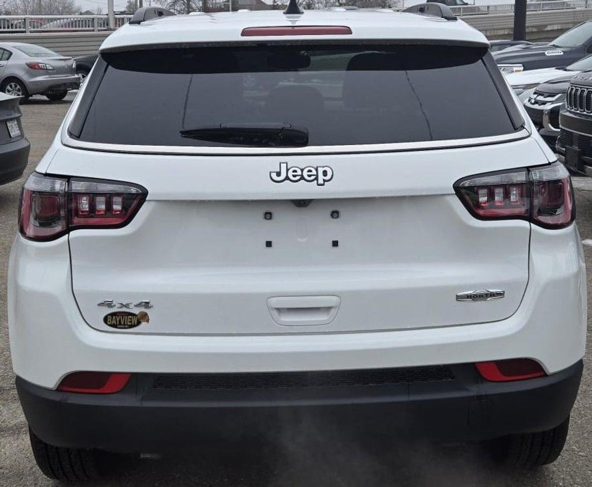2025 Jeep Compass North / NO ACCIDENTS / 4X4 / LEATHER / HTD SEATS Photo2