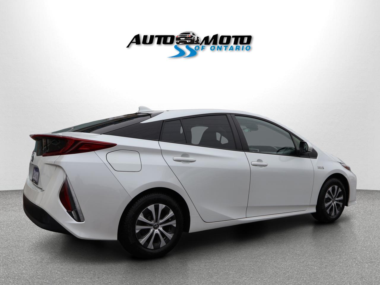 2021 Toyota Prius Prime LE CERTIFIED *TOYOTA MAINTAIN* CAMERA BLUETOOTH HEATED SEATS CRUISE ALLOYS Photo