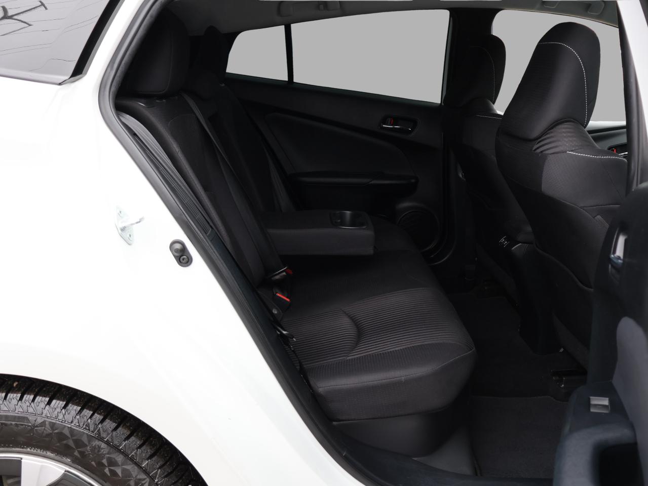 2021 Toyota Prius Prime LE CERTIFIED *TOYOTA MAINTAIN* CAMERA BLUETOOTH HEATED SEATS CRUISE ALLOYS Photo