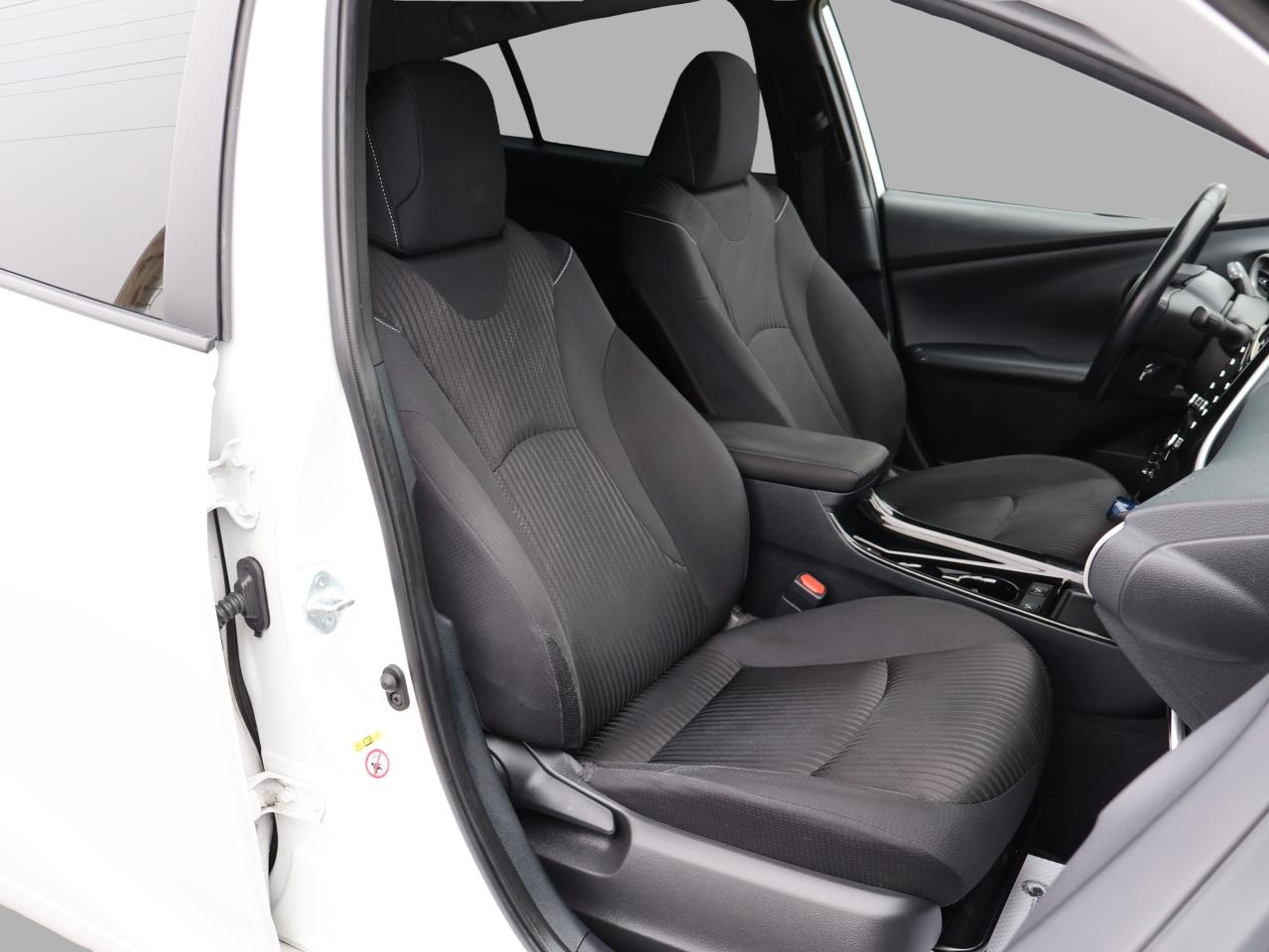 2021 Toyota Prius Prime LE CERTIFIED *TOYOTA MAINTAIN* CAMERA BLUETOOTH HEATED SEATS CRUISE ALLOYS Photo