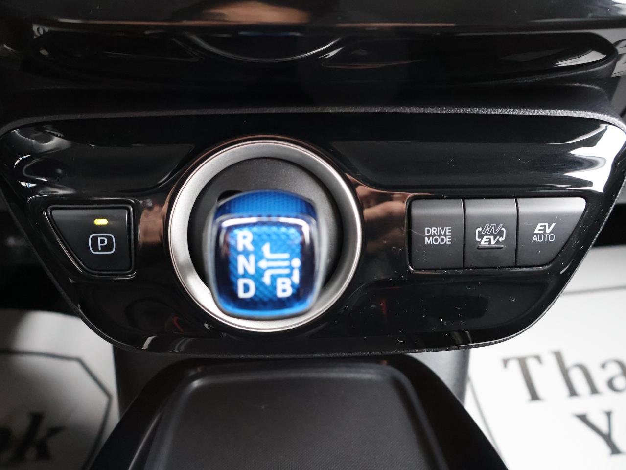 2021 Toyota Prius Prime LE CERTIFIED *TOYOTA MAINTAIN* CAMERA BLUETOOTH HEATED SEATS CRUISE ALLOYS Photo