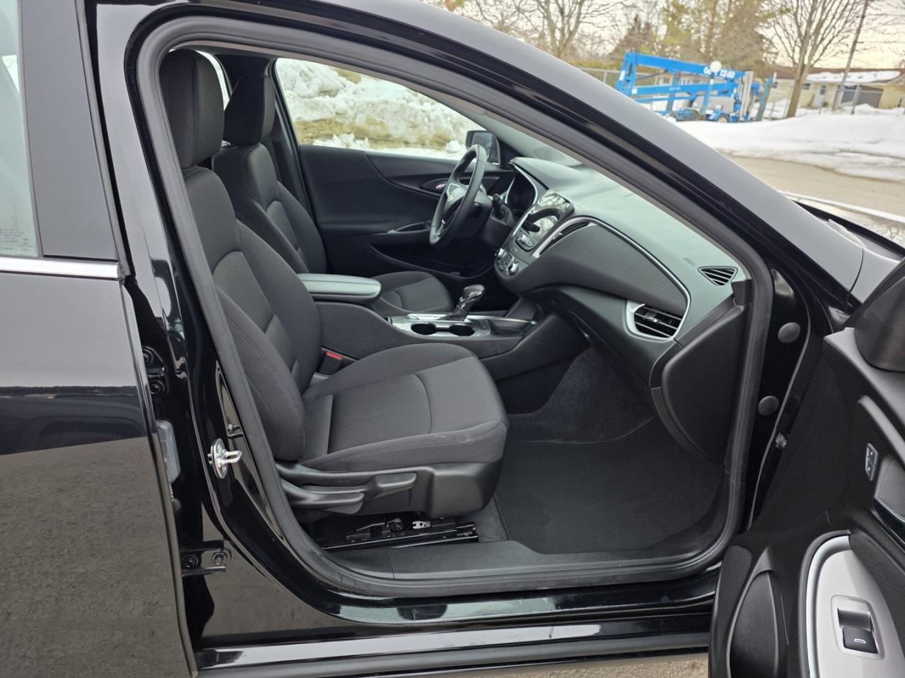 2024 Chevrolet Malibu 1LT Photo