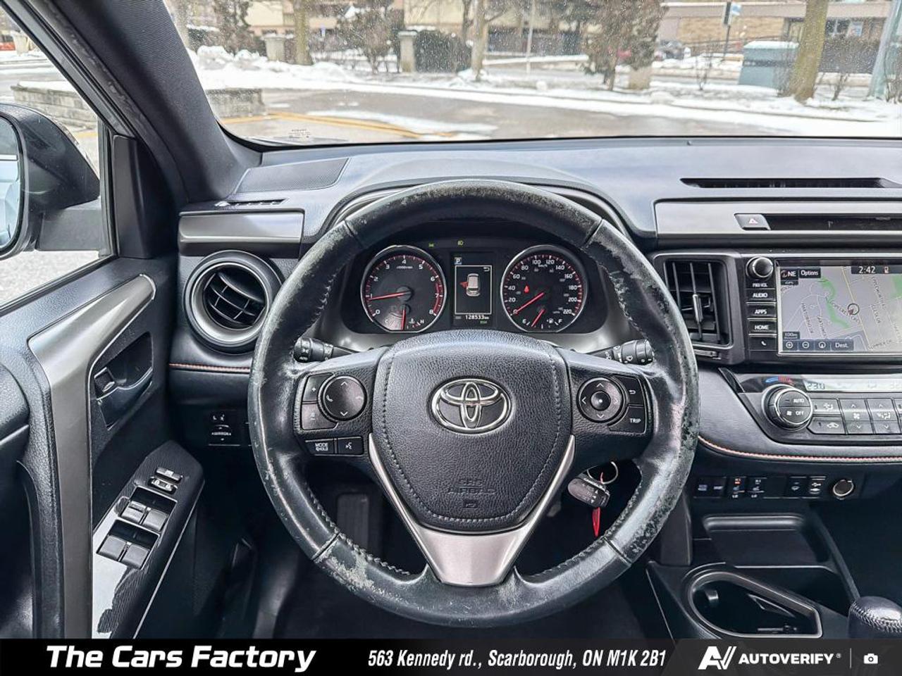 2016 Toyota RAV4 SE AWD Leather / Roof / Camera / No Accident! Photo