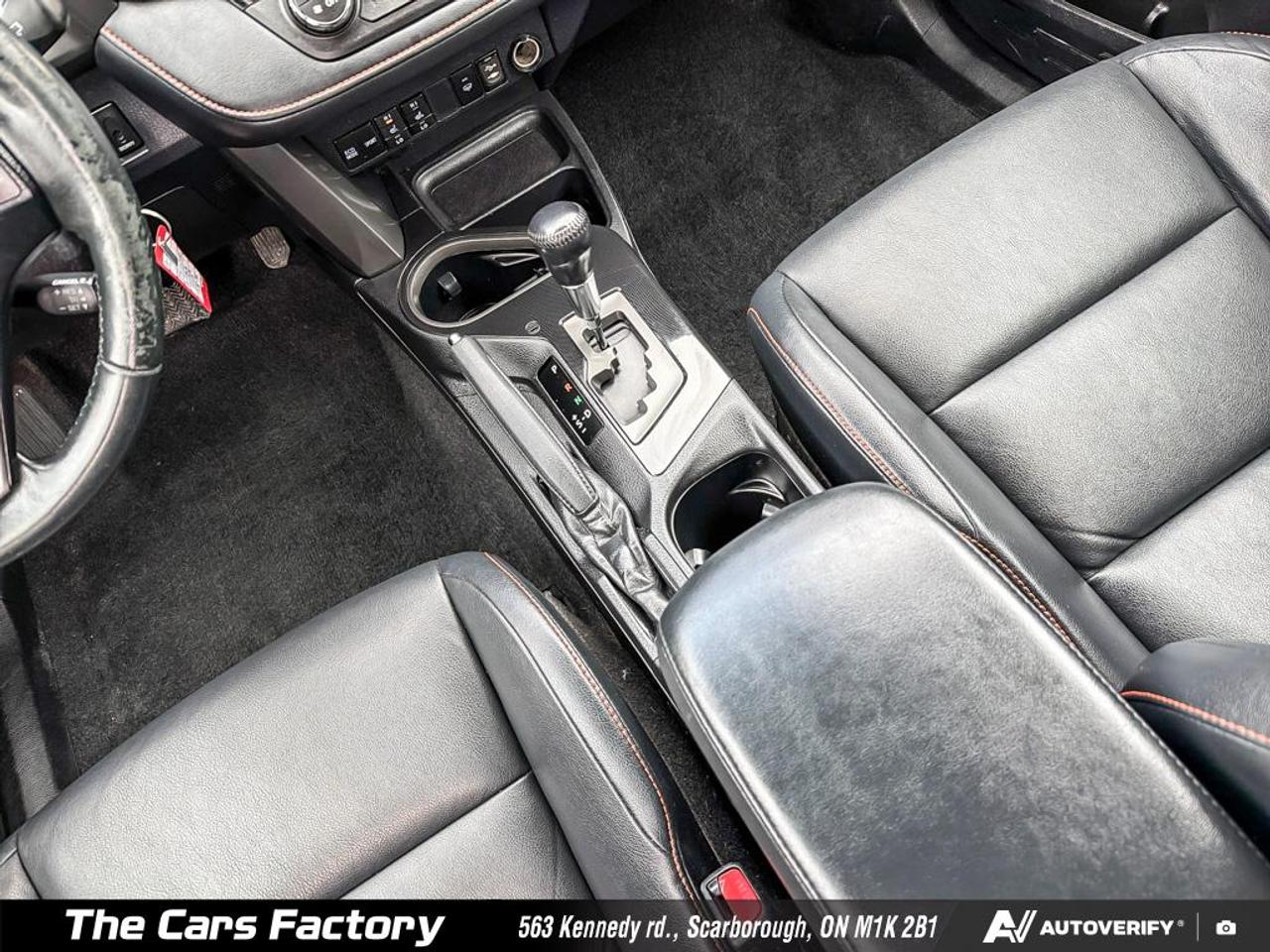 2016 Toyota RAV4 SE AWD Leather / Roof / Camera / No Accident! Photo