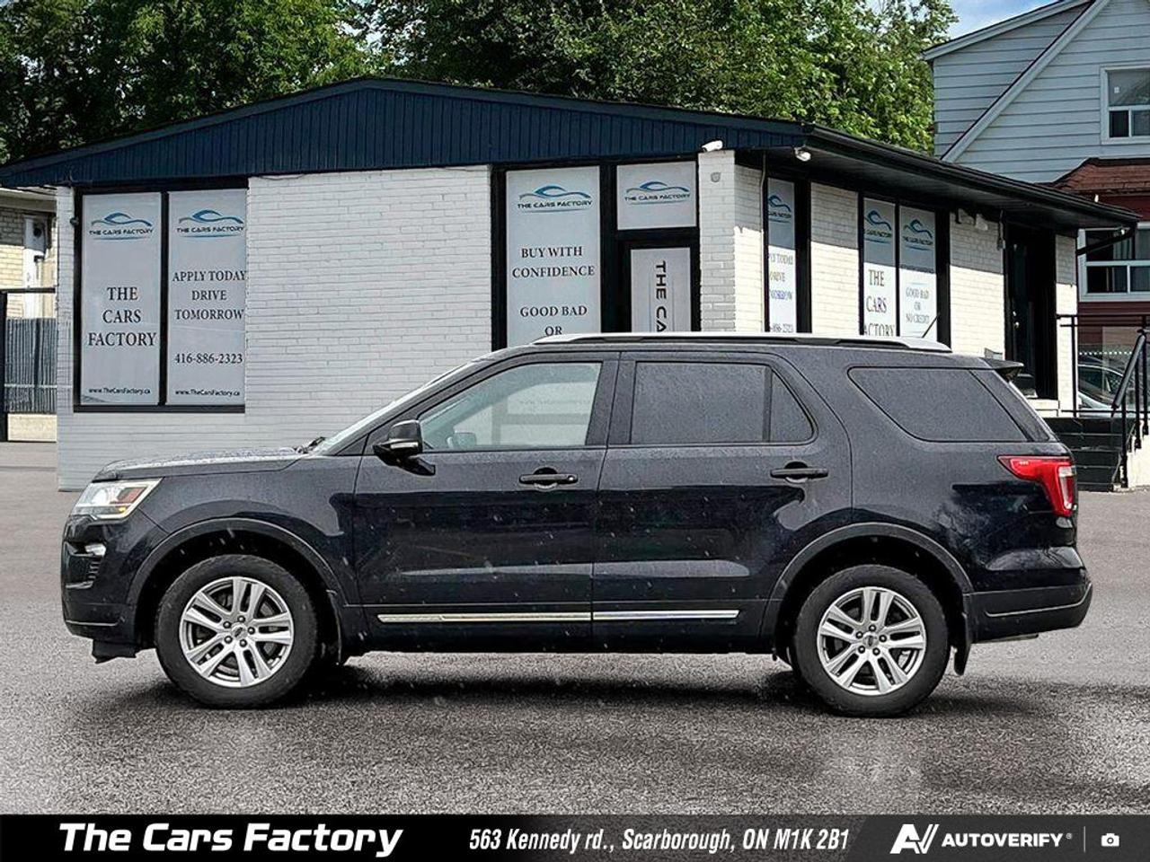 2018 Ford Explorer XLT 4WD Apple Carplay - No Accident! Photo2