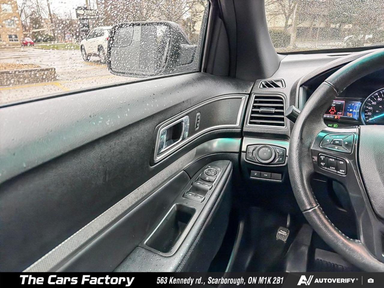 2018 Ford Explorer XLT 4WD Apple Carplay - No Accident! Photo