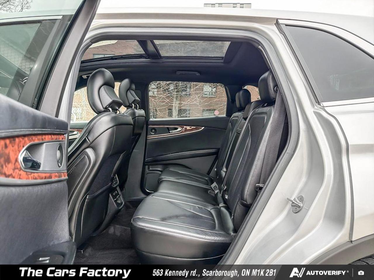 2016 Lincoln MKX Reserve AWD 1- Owner | No Accidents | Fully Loaded Photo