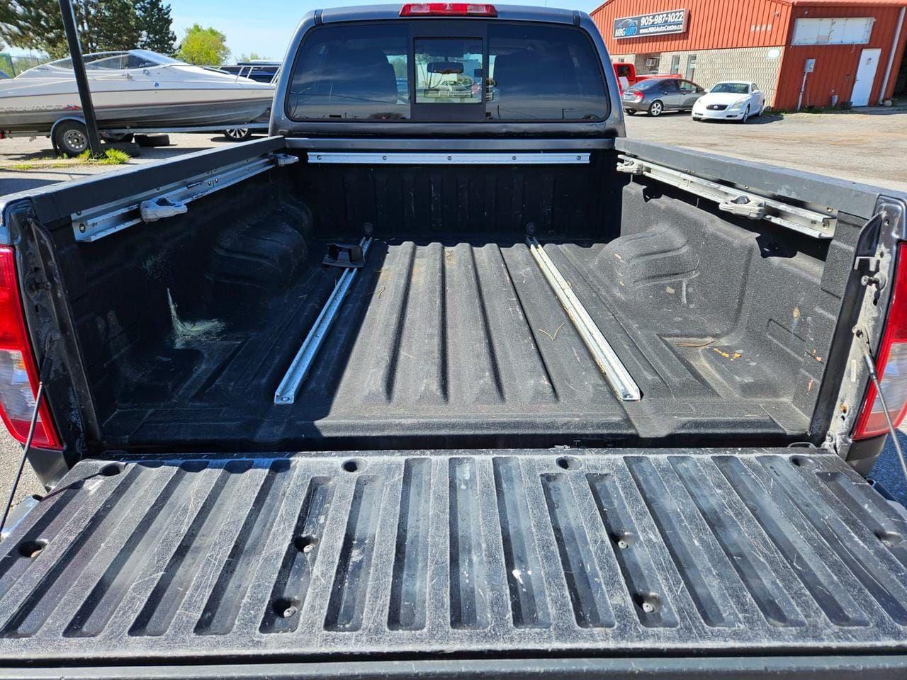 2016 Nissan Frontier SV Photo