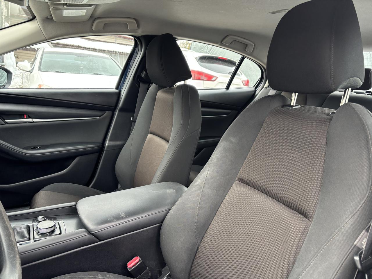 2021 Mazda MAZDA3 GX Photo