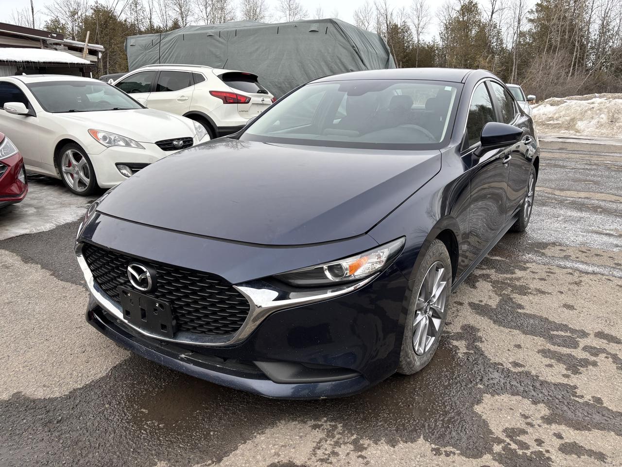 2021 Mazda MAZDA3 GX Photo2