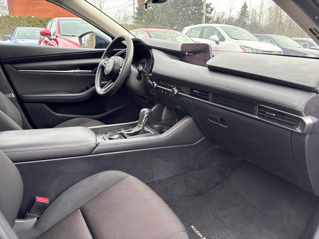 2021 Mazda MAZDA3 GX Photo