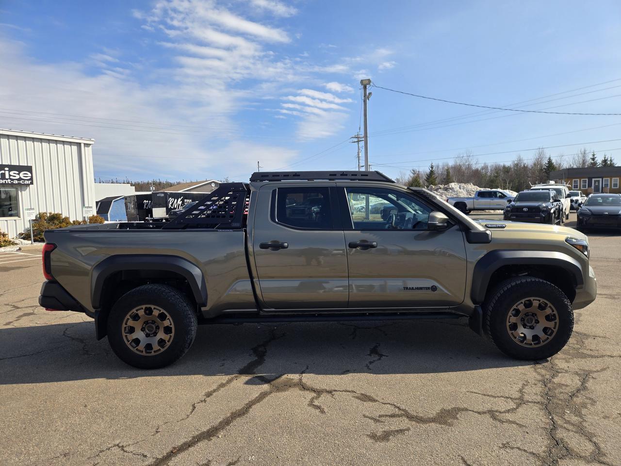 2025 Toyota Tacoma TRAILHUNTER Photo4
