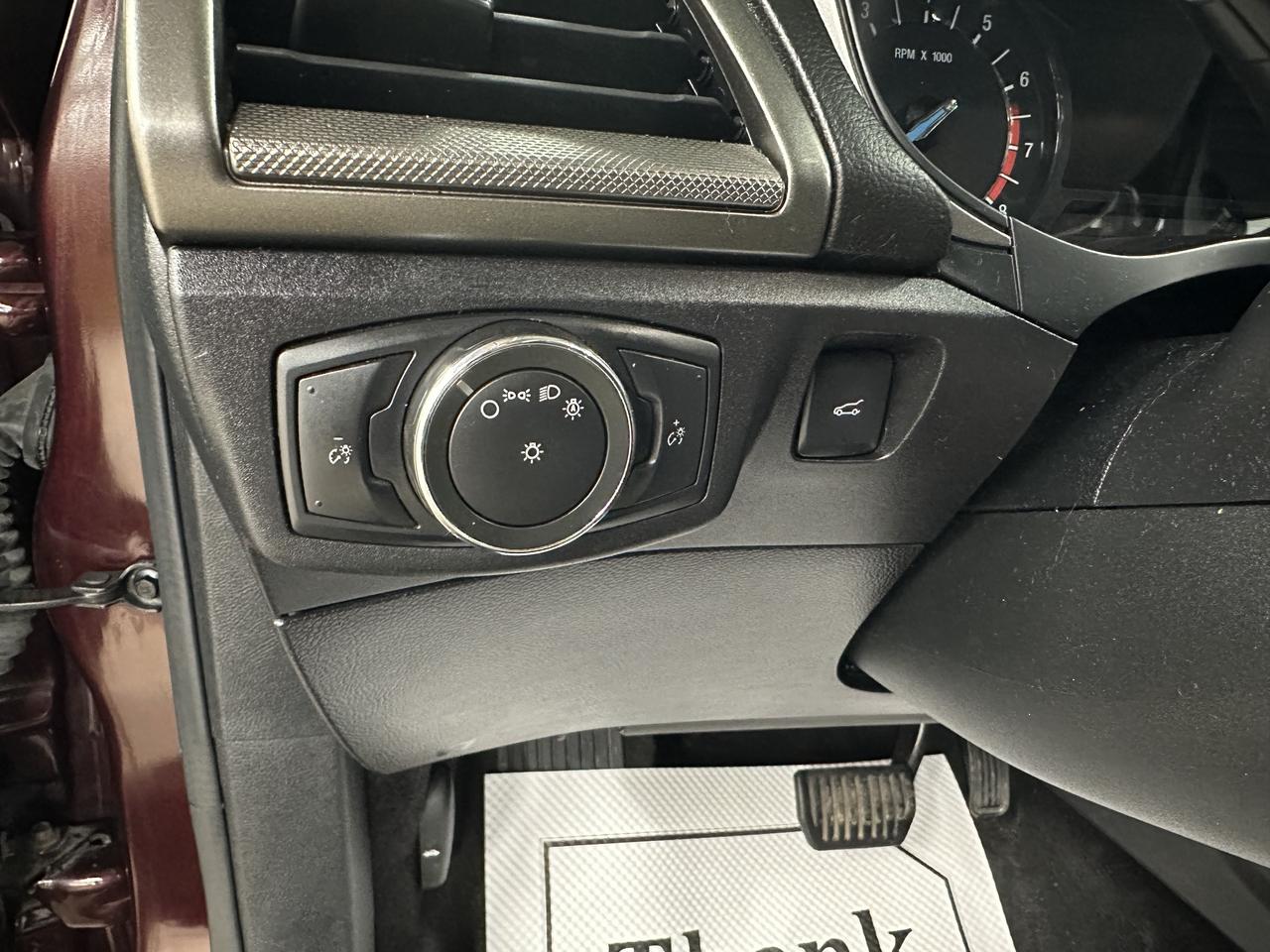 2017 Ford Fusion 4dr Sdn SE FWD Photo