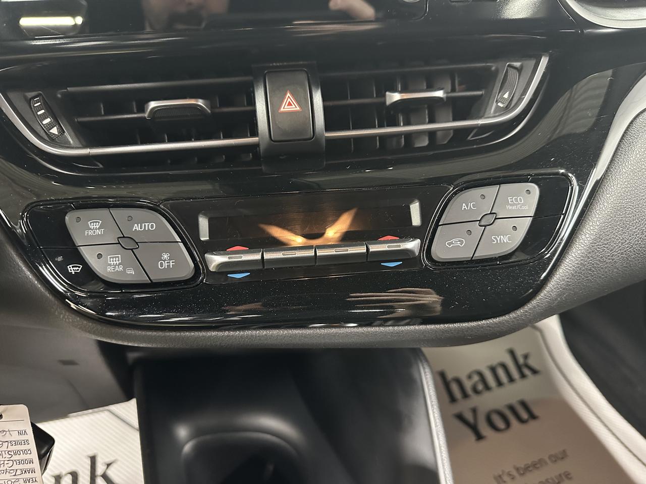 2019 Toyota C-HR LE Photo35