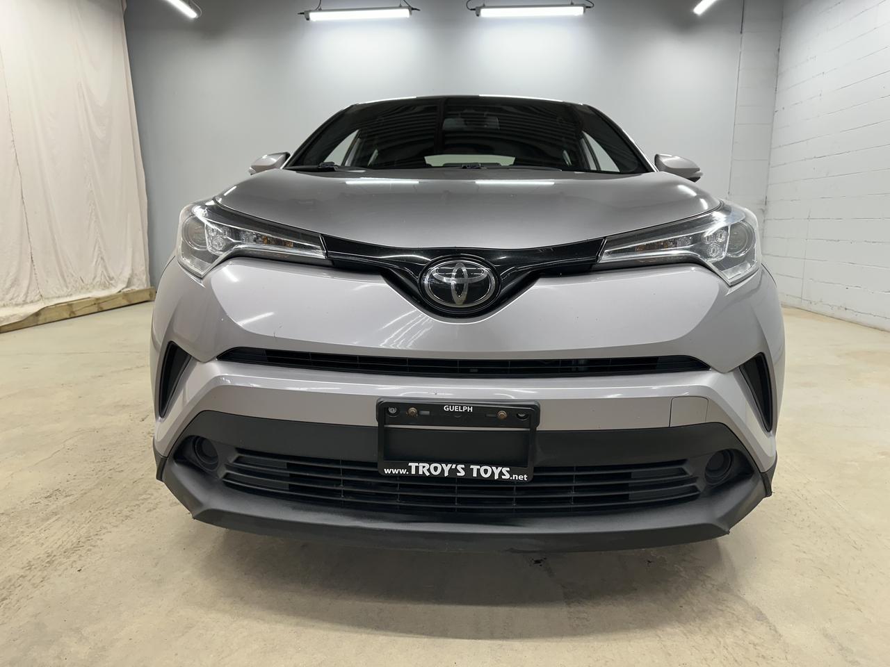 2019 Toyota C-HR LE Photo2