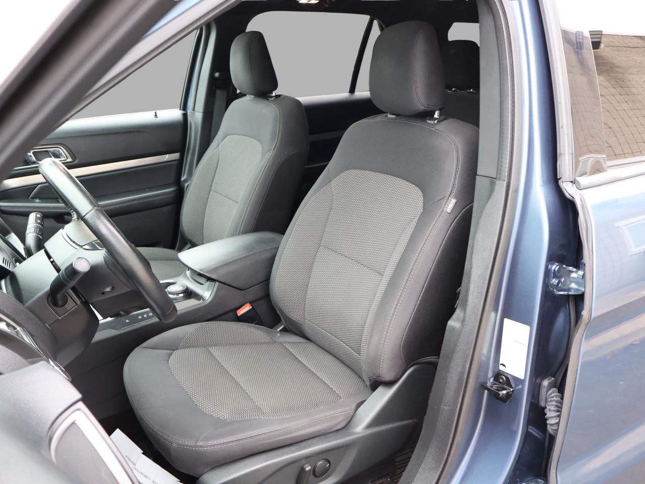 2019 Ford Explorer XLT ECO 4WD CERTIFIED *7 SEATS*FORD MAINTAIN* CAMERA NAV BLUETOOTH HEATED SEATS SUNROOF CRUISE ALLOYS Photo