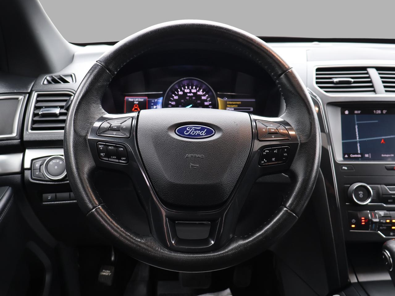 2019 Ford Explorer XLT ECO 4WD CERTIFIED *7 SEATS*FORD MAINTAIN* CAMERA NAV BLUETOOTH HEATED SEATS SUNROOF CRUISE ALLOYS Photo