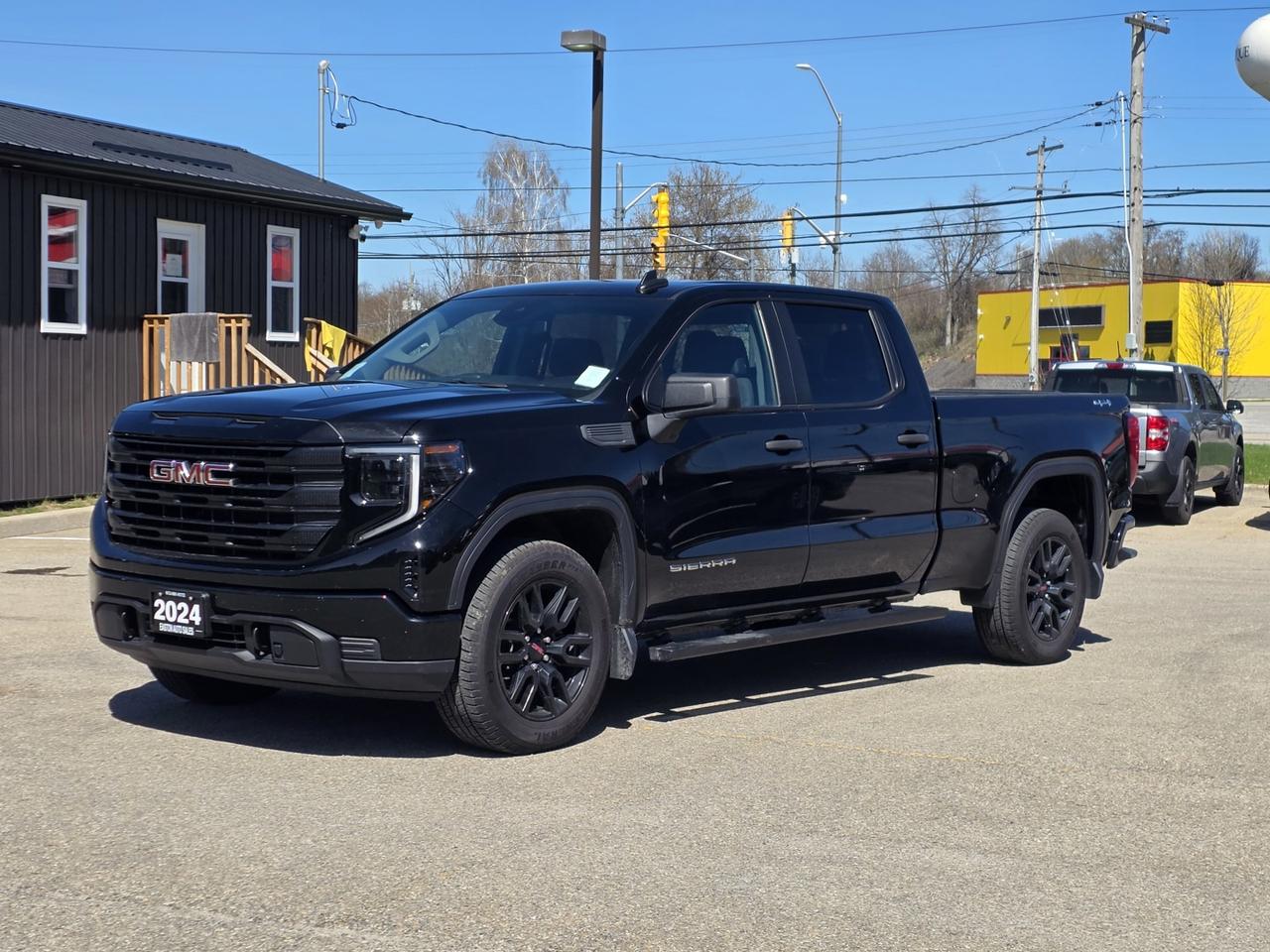 2024 GMC Sierra 1500 Pro Crew Cab 4WD Photo0