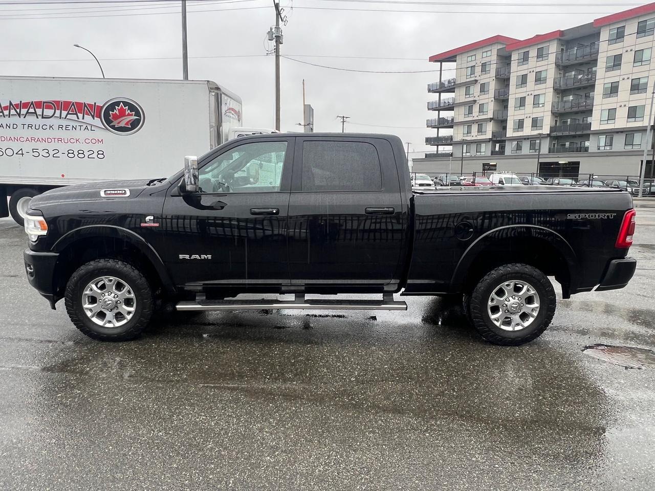 2022 RAM 3500 Laramie Photo4