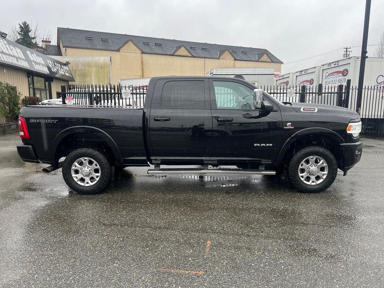 2022 RAM 3500 Laramie Photo8