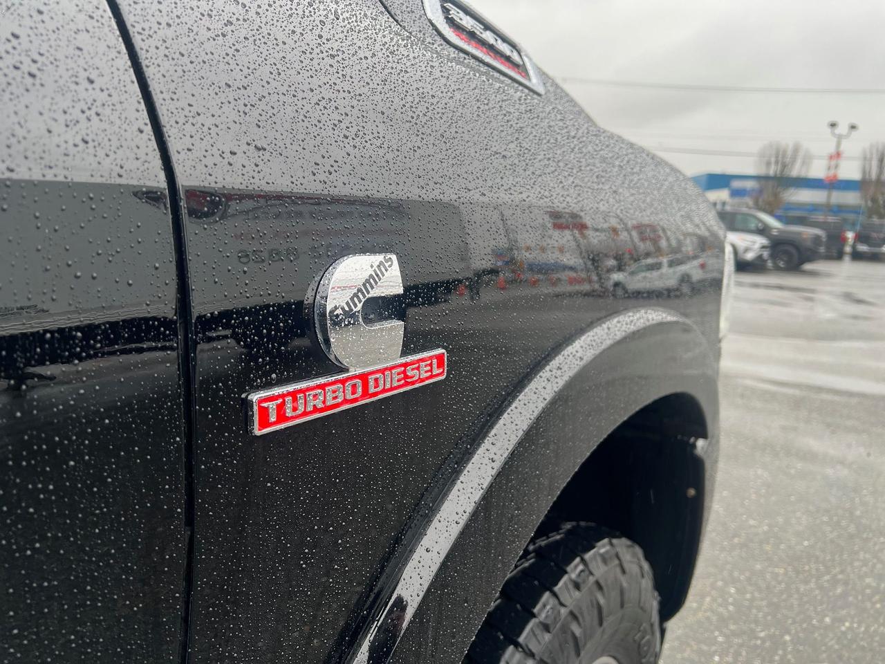 2022 RAM 3500 Laramie Photo9