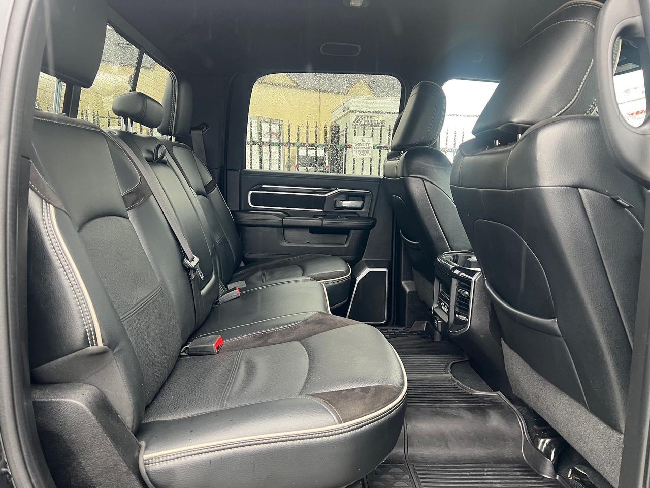 2022 RAM 3500 Laramie Photo11