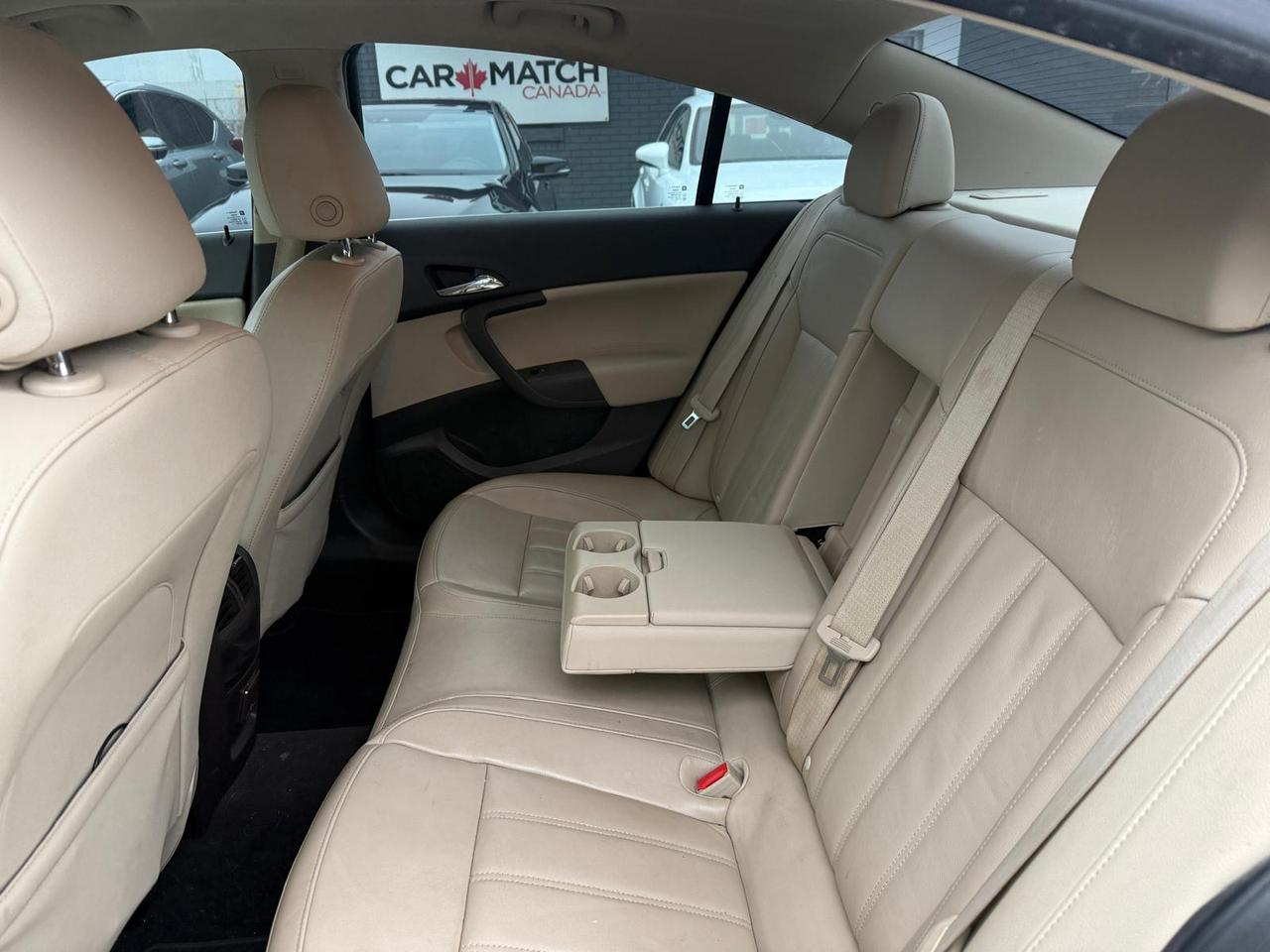 2011 Buick Regal CXL w/1SC / AUTO / AC / YOU SAFETY YOU SAVE Photo