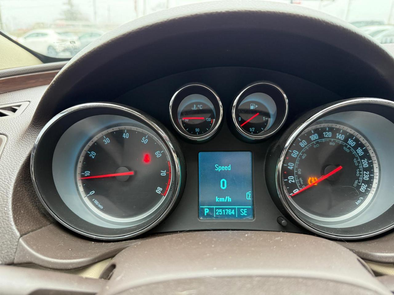 2011 Buick Regal CXL w/1SC / AUTO / AC / YOU SAFETY YOU SAVE Photo