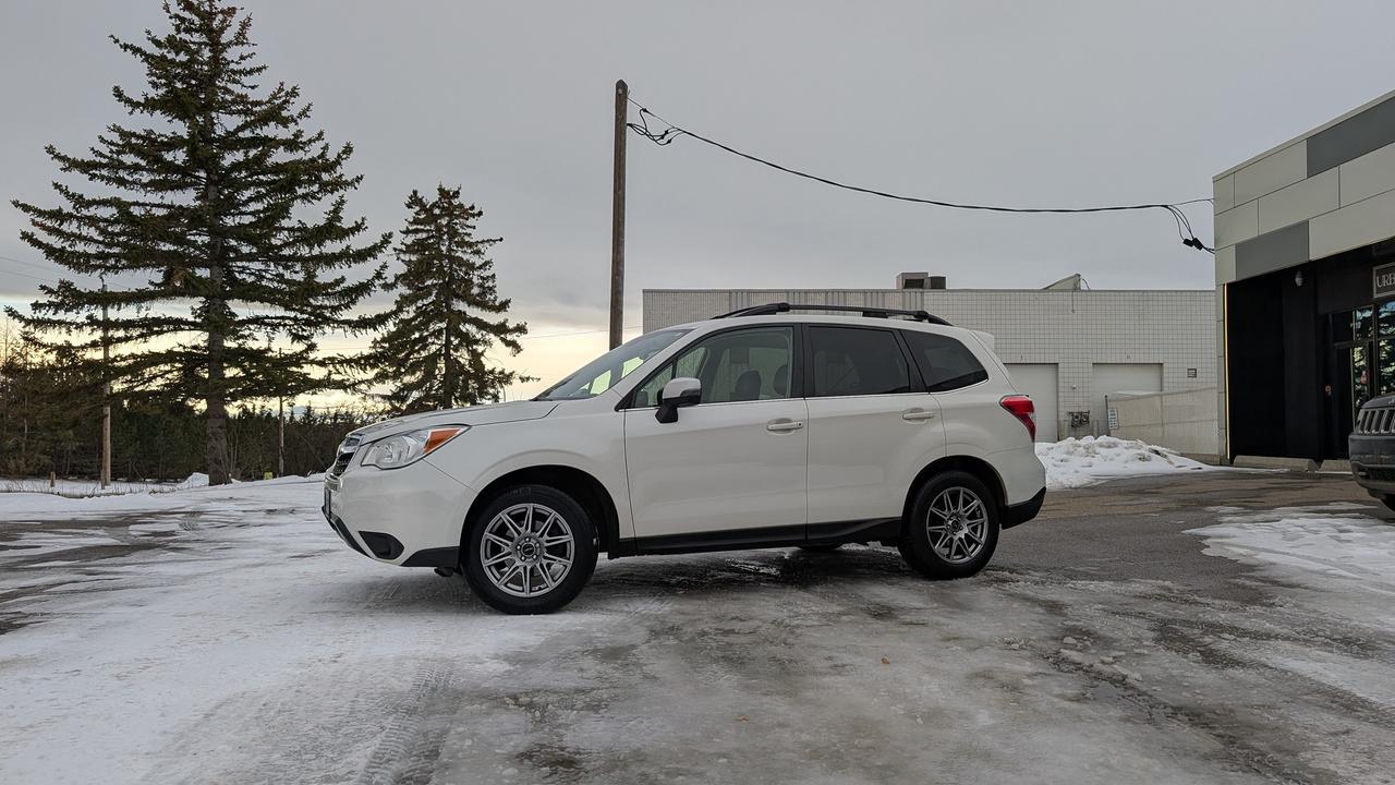 2016 Subaru Forester i Limited - Photo #1