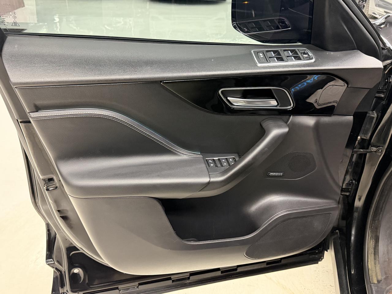 2020 Jaguar F-PACE S AWD|NAV|BACKUP|BUCKET SEATS|LKA|BSM|HUD| Photo