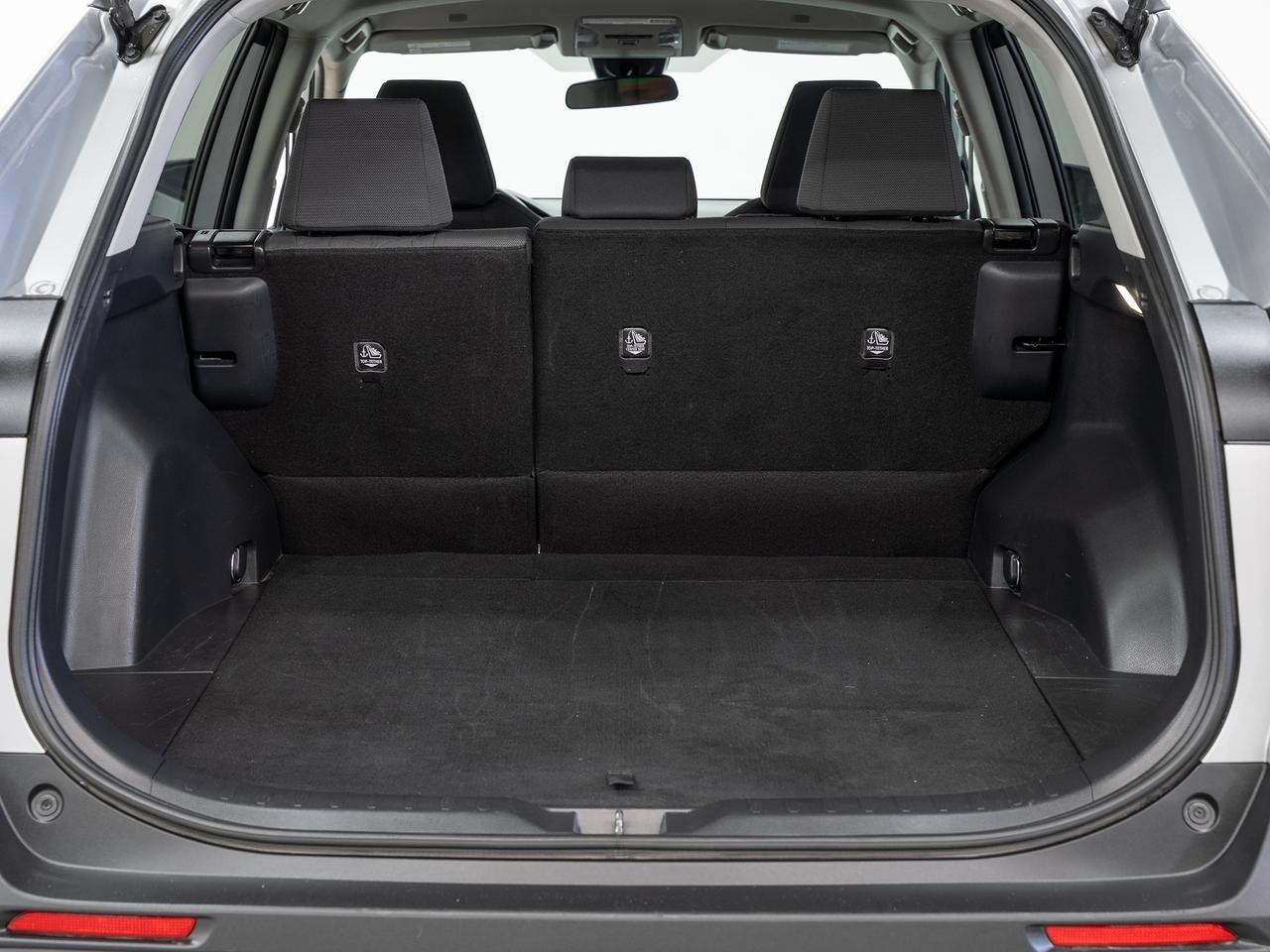 2023 Toyota RAV4 LE AWD | ACC | LaneDep | Heated Seats | CarPlay Photo