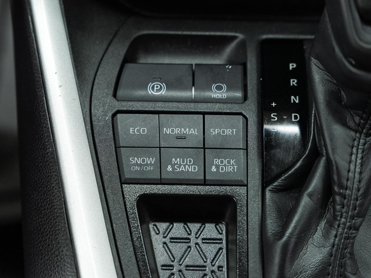 2023 Toyota RAV4 LE AWD | ACC | LaneDep | Heated Seats | CarPlay