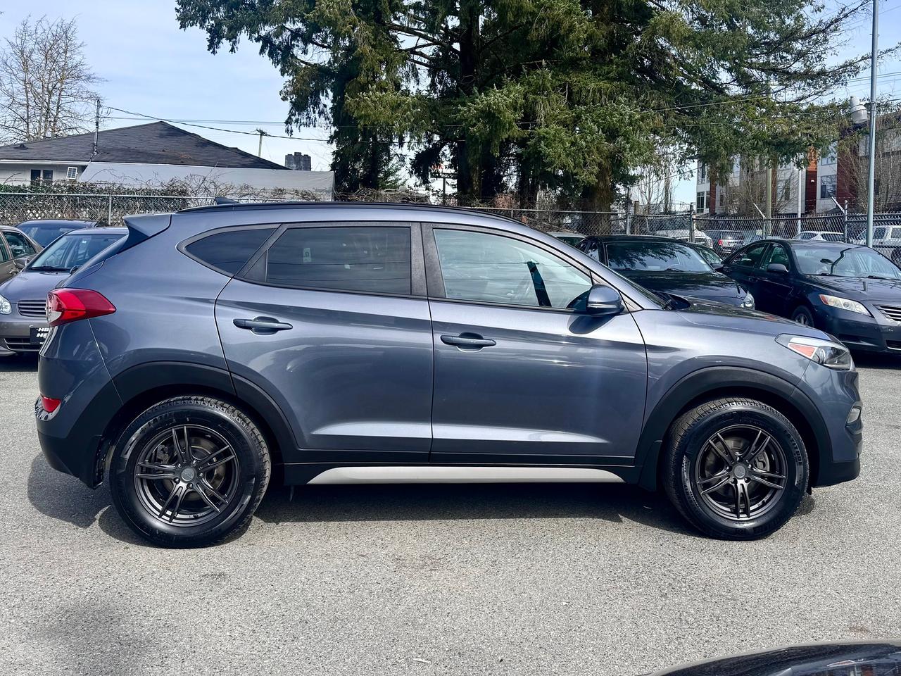 2018 Hyundai Tucson FINANCING AVAILABLE Photo4