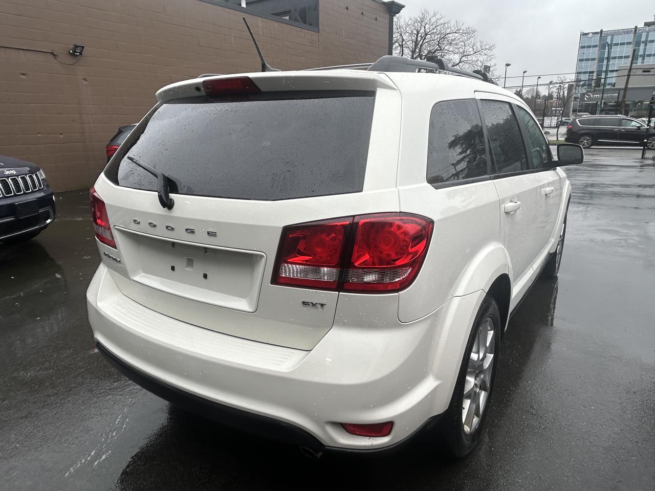 2012 Dodge Journey SXT - Photo #6